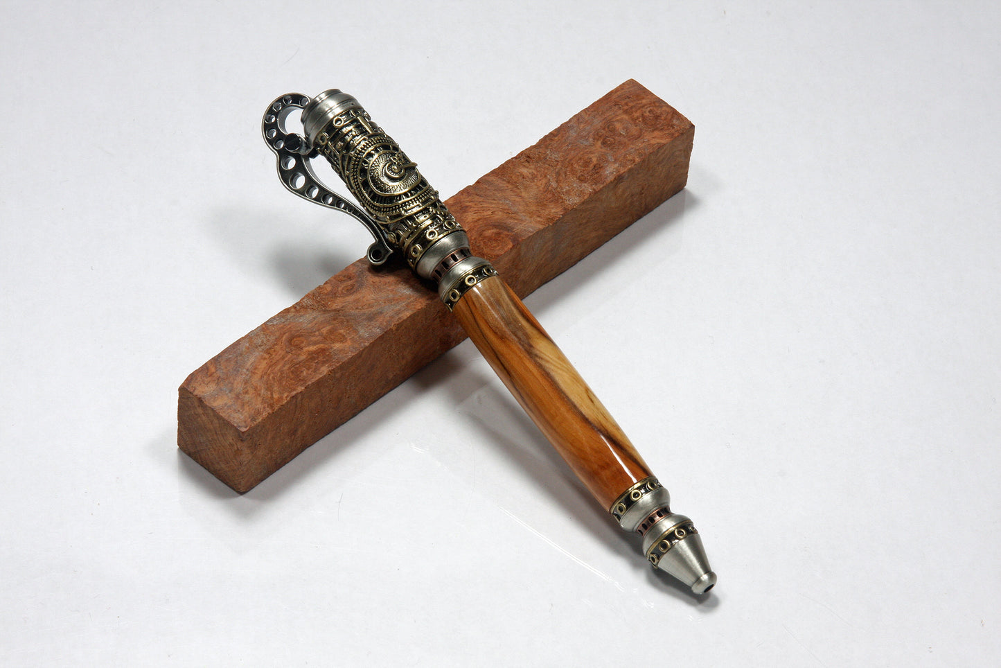 Dr. Who Forest of Dean Steampunk Ballpoint Pen - Handcrafted Yew Wood, Vintage Aesthetics, Collector's Delight