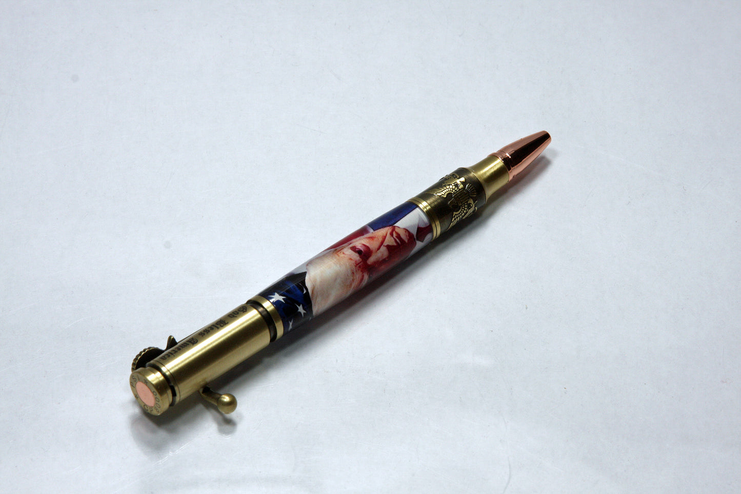 President Trump Theme Bald Eagle Insignia Bolt Action Pen – A Patriotic Writing Masterpiece